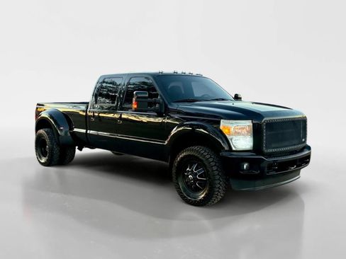 Used 2014 Ford F350 Lariat w/ Lariat Ultimate Package image 7