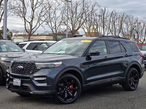 Certified 2022 Ford Explorer ST w/ Equipment Group 401A image 2