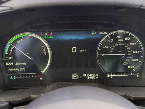 Used 2025 Subaru Forester Limited w/ Popular Package image 33