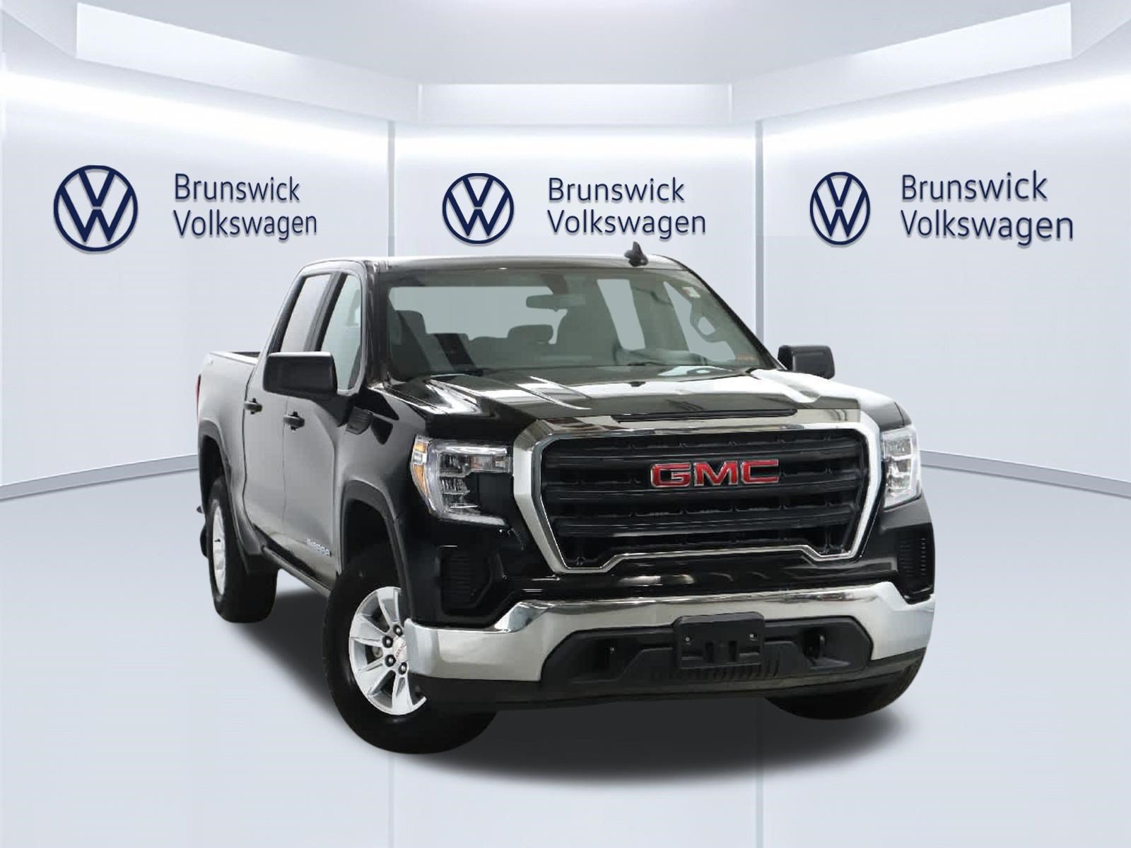 Used 2019 GMC Sierra 1500 4x4 Crew Cab w/ Convenience Package image 2