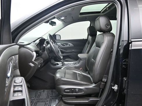 Used 2021 Chevrolet Traverse RS w/ LPO, Floor Liner Package image 26