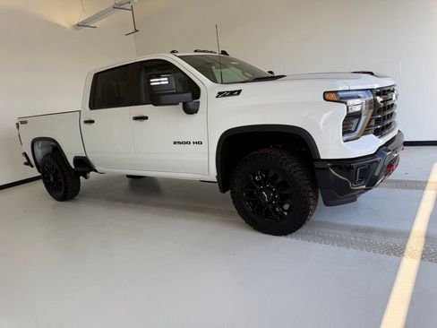 New 2026 Chevrolet Silverado 2500 LT w/ Trail Boss Package AWD/4WD image 1