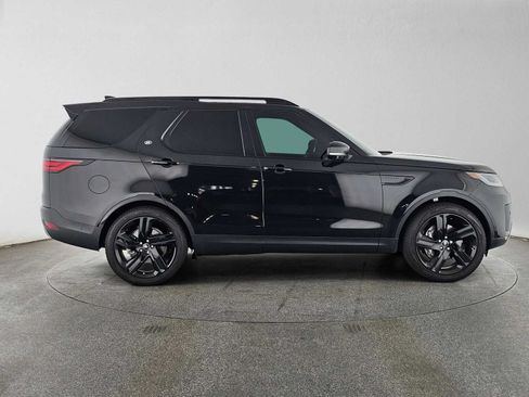 Used 2025 Land Rover Discovery S AWD/4WD image 6