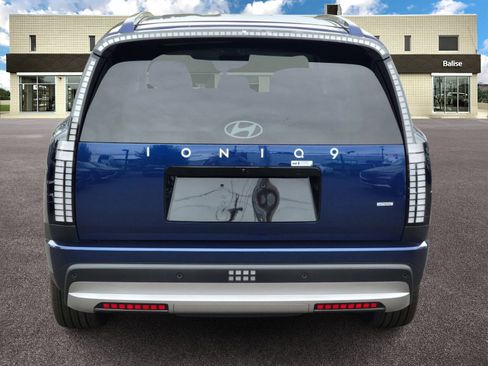 New 2026 Hyundai Ioniq 9 SE image 4