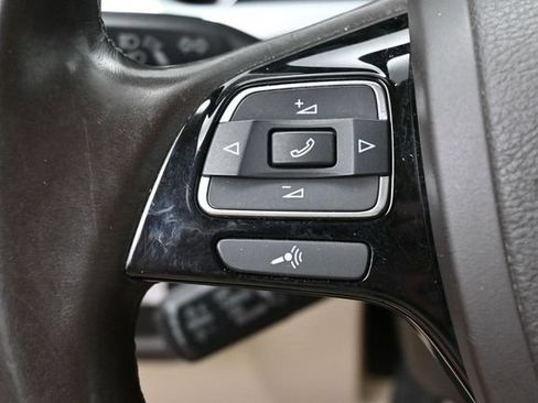 Used 2016 Volkswagen Touareg Sport AWD/4WD image 17