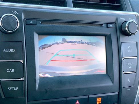 Used 2017 Toyota Camry XSE image 28