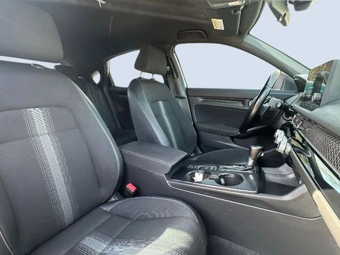 Used 2022 Honda Civic Sport image 12
