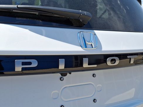 New 2026 Honda Pilot EX-L image 11