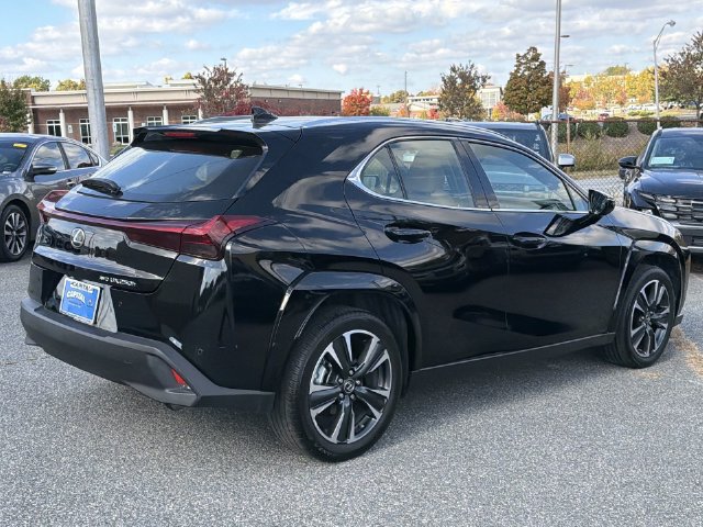 Used 2023 Lexus UX 250h AWD w/ Premium Package image 13