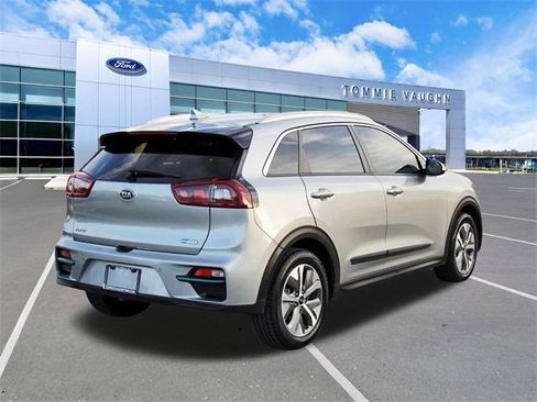 Used 2019 Kia Niro EX Premium image 4