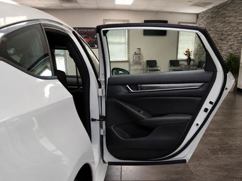 Used 2019 Honda Accord Sport image 16