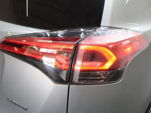 Used 2017 Toyota RAV4 Limited FWD image 29