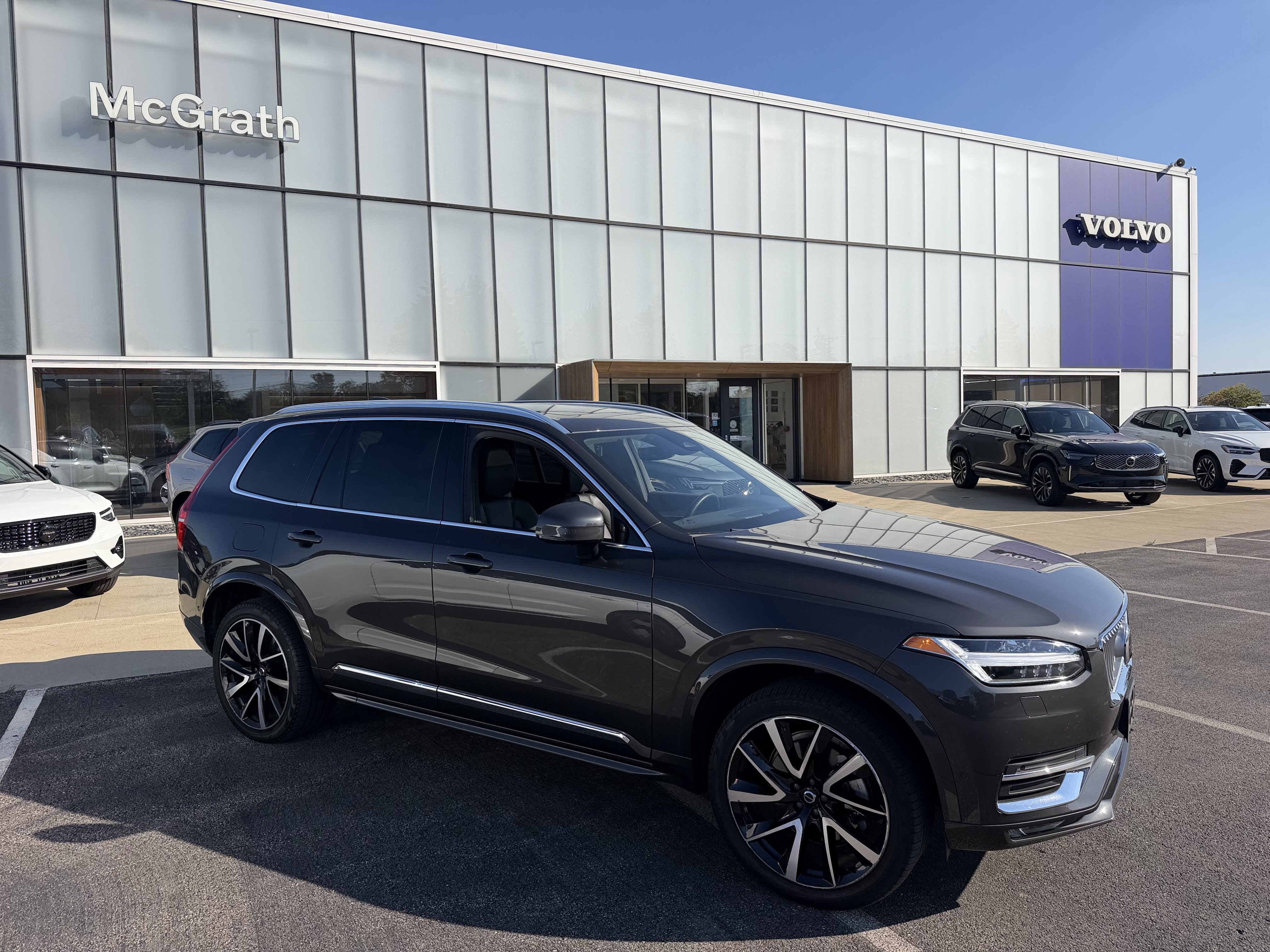 Used 2024 Volvo XC90 B6 Plus w/ Protection Package Premier AWD/4WD image 4