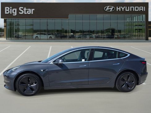 Used 2019 Tesla Model 3 Long Range RWD image 2