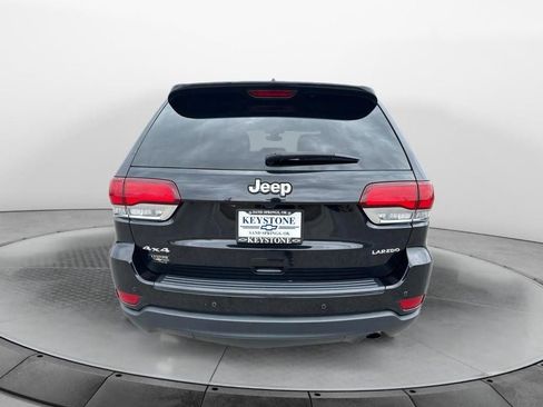 Used 2022 Jeep Grand Cherokee Laredo E image 3