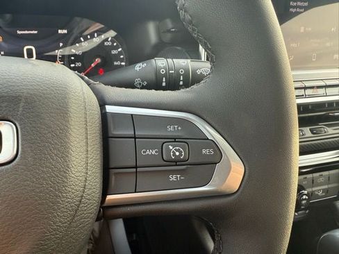 New 2026 Jeep Compass Latitude AWD/4WD image 15