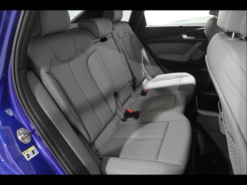 Used 2025 Audi Q5 2.0T Premium Plus w/ Premium Plus Package AWD/4WD image 17