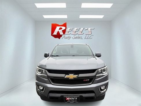 Used 2018 Chevrolet Colorado Z71 AWD/4WD image 3