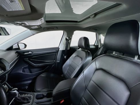 Used 2023 Volkswagen Jetta SE FWD image 21