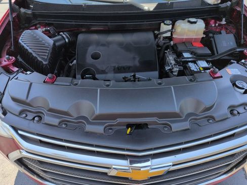 Used 2019 Chevrolet Traverse Premier w/ Driver Confidence II Package FWD image 22