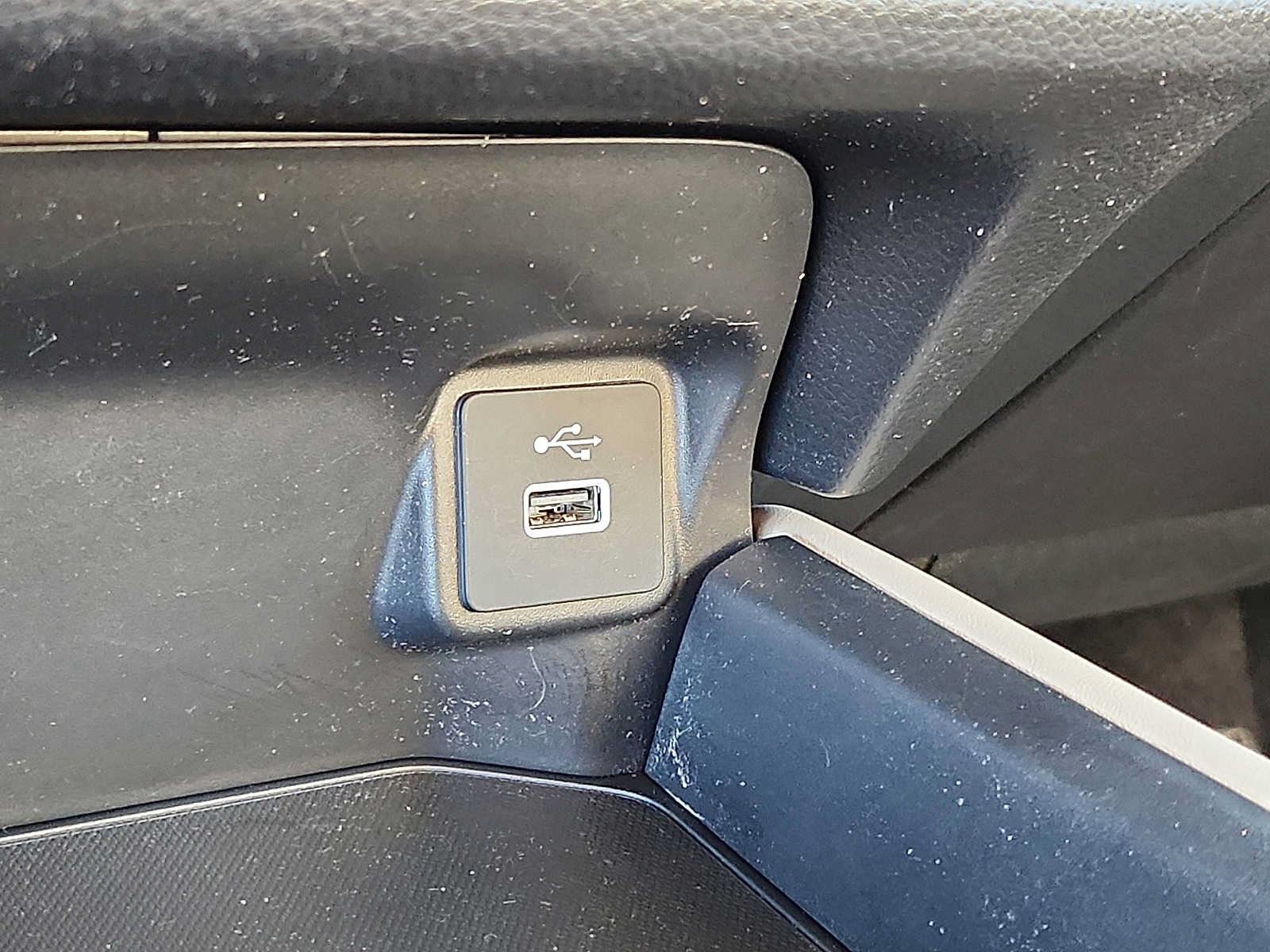 Certified 2024 Honda HR-V LX image 24