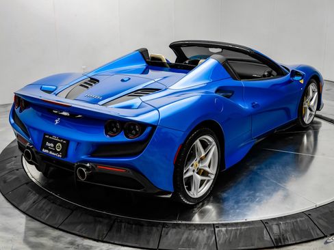 Used 2023 Ferrari F8 Tributo RWD image 24