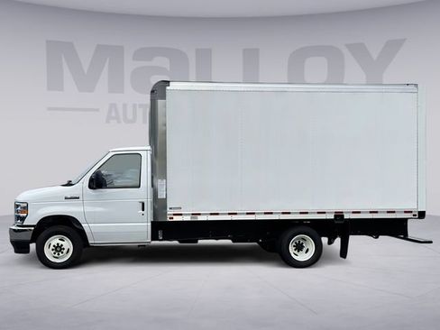 New 2025 Ford E-350 and Econoline 350 Super Duty w/ Driver's Safety Package RWD image 6