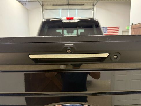 Used 2019 Ford F250 Lariat image 11