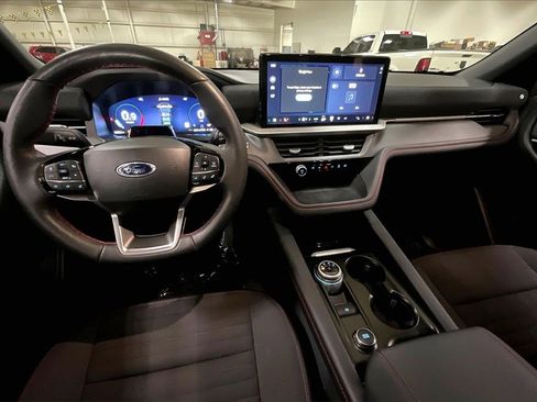 Certified 2025 Ford Explorer ST-Line w/ ST-Line Street Pack image 14