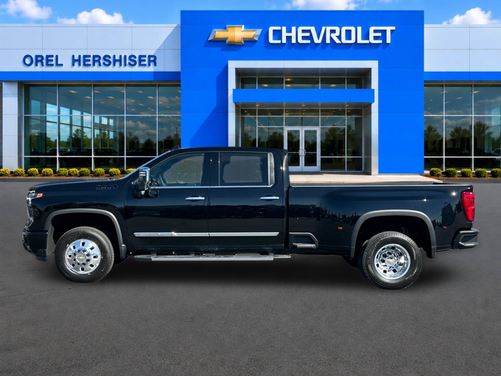 New 2026 Chevrolet Silverado 3500 High Country w/ High Country Premium Package AWD/4WD image 7