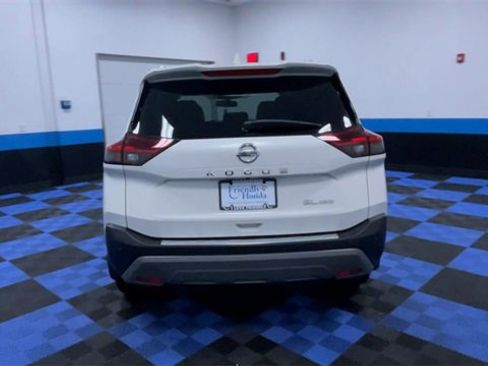 Used 2021 Nissan Rogue SL w/ Premium Package image 7