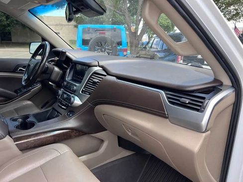 Used 2019 Chevrolet Suburban LT w/ Texas Edition Package RWD image 31