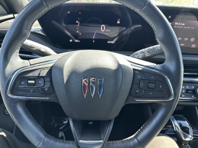 Used 2025 Buick Envista Sport Touring w/ Convenience I Package FWD image 14