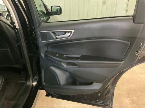 Used 2023 Ford Edge SEL w/ Convenience Package image 25