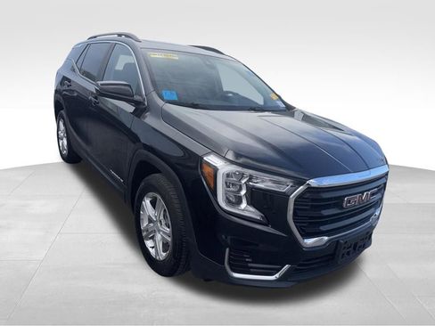 Used 2022 GMC Terrain SLE w/ Driver Convenience Package AWD/4WD image 11