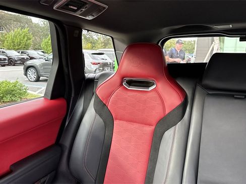 Used 2021 Land Rover Range Rover Sport SVR image 18