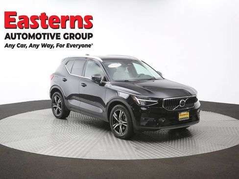 Used 2023 Volvo XC40 B5 Plus AWD/4WD image 50