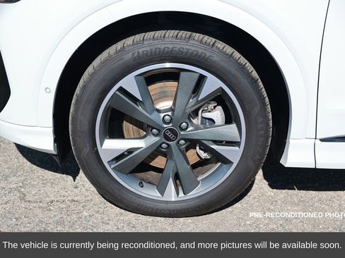 Used 2024 Audi Q4 e-tron Premium Plus w/ Premium Plus image 12