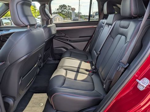 Used 2024 Jeep Wagoneer Launch Edition AWD/4WD image 26