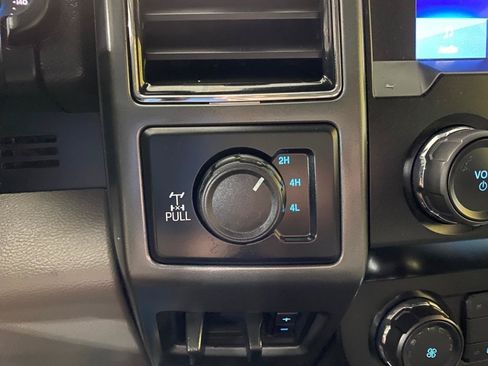 Used 2021 Ford F250 XLT w/ FX4 Off-Road Package AWD/4WD image 14