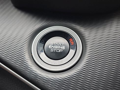Used 2025 Jeep Grand Cherokee L Laredo w/ Luxury Tech Group I RWD image 30