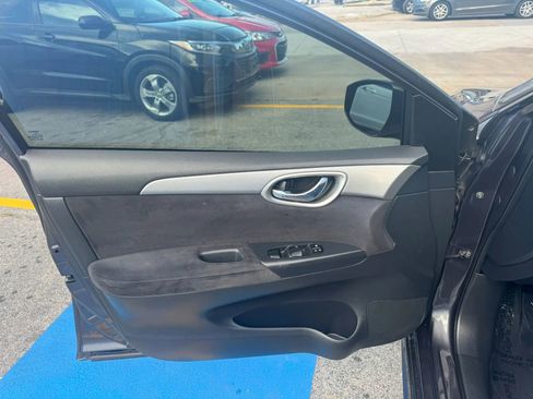 Used 2014 Nissan Sentra SR FWD image 7