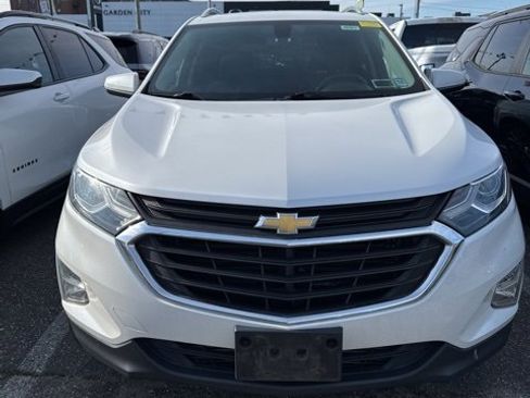 Used 2018 Chevrolet Equinox LT w/ Sun & Infotainment Package image 3