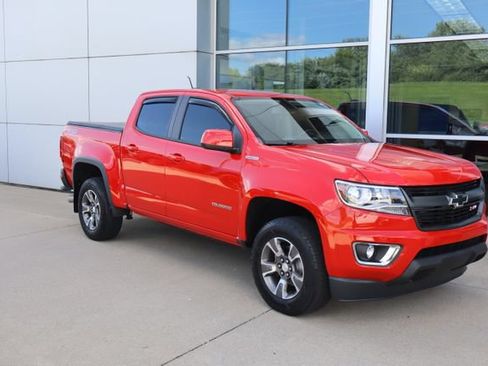 Used 2017 Chevrolet Colorado Z71 AWD/4WD image 7