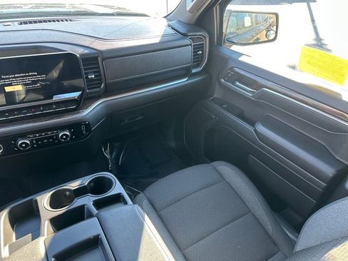 Used 2024 GMC Sierra 1500 Elevation image 21