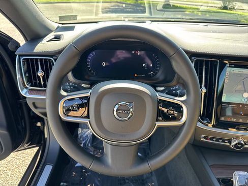 New 2026 Volvo V60 B5 Cross Country Ultra w/ Protection Package Premier image 20