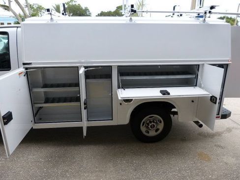 Used 2019 GMC Savana 3500 w/ Power Convenience Package RWD image 19