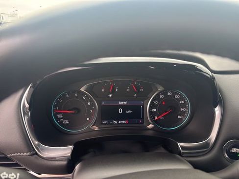 Used 2023 Chevrolet Traverse LT w/ LPO, Floor Liner Package image 11