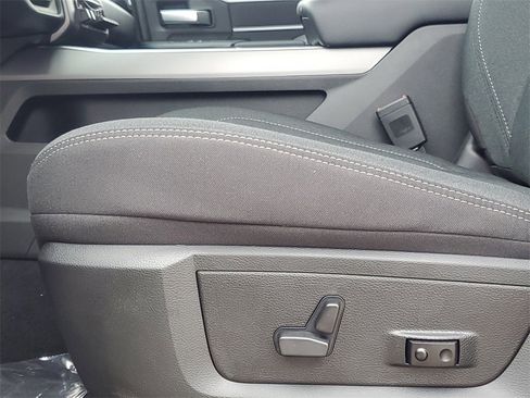 New 2026 RAM 2500 Big Horn image 12