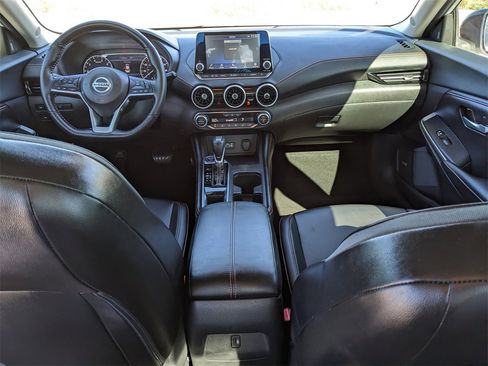 Used 2021 Nissan Sentra SR w/ SR Premium Package image 15